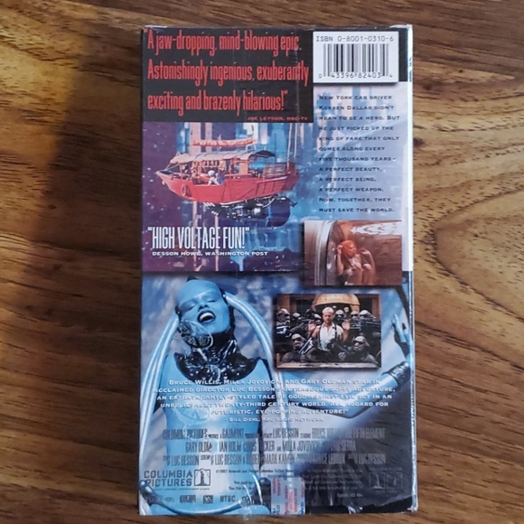 The Fifth Element VHS - Picture 3 of 3